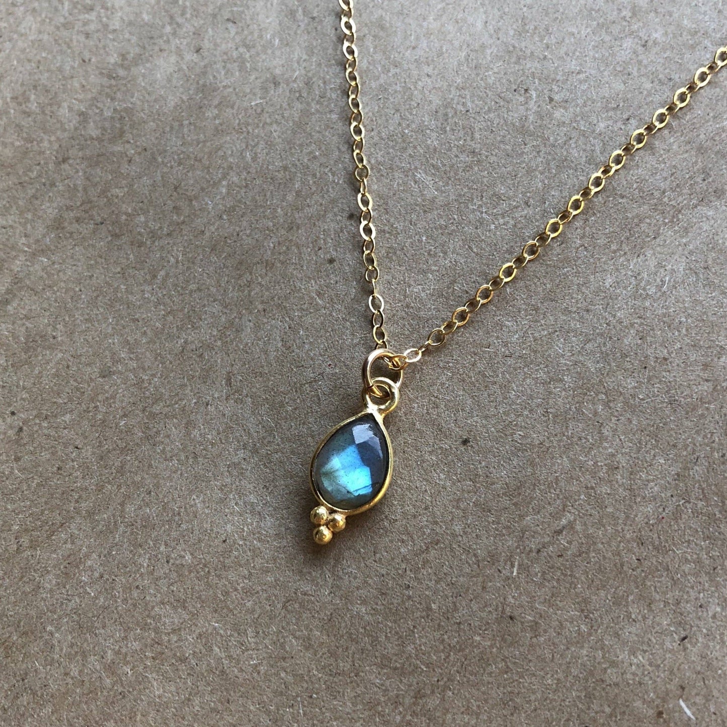 Rise Necklace | Labradorite & Gold