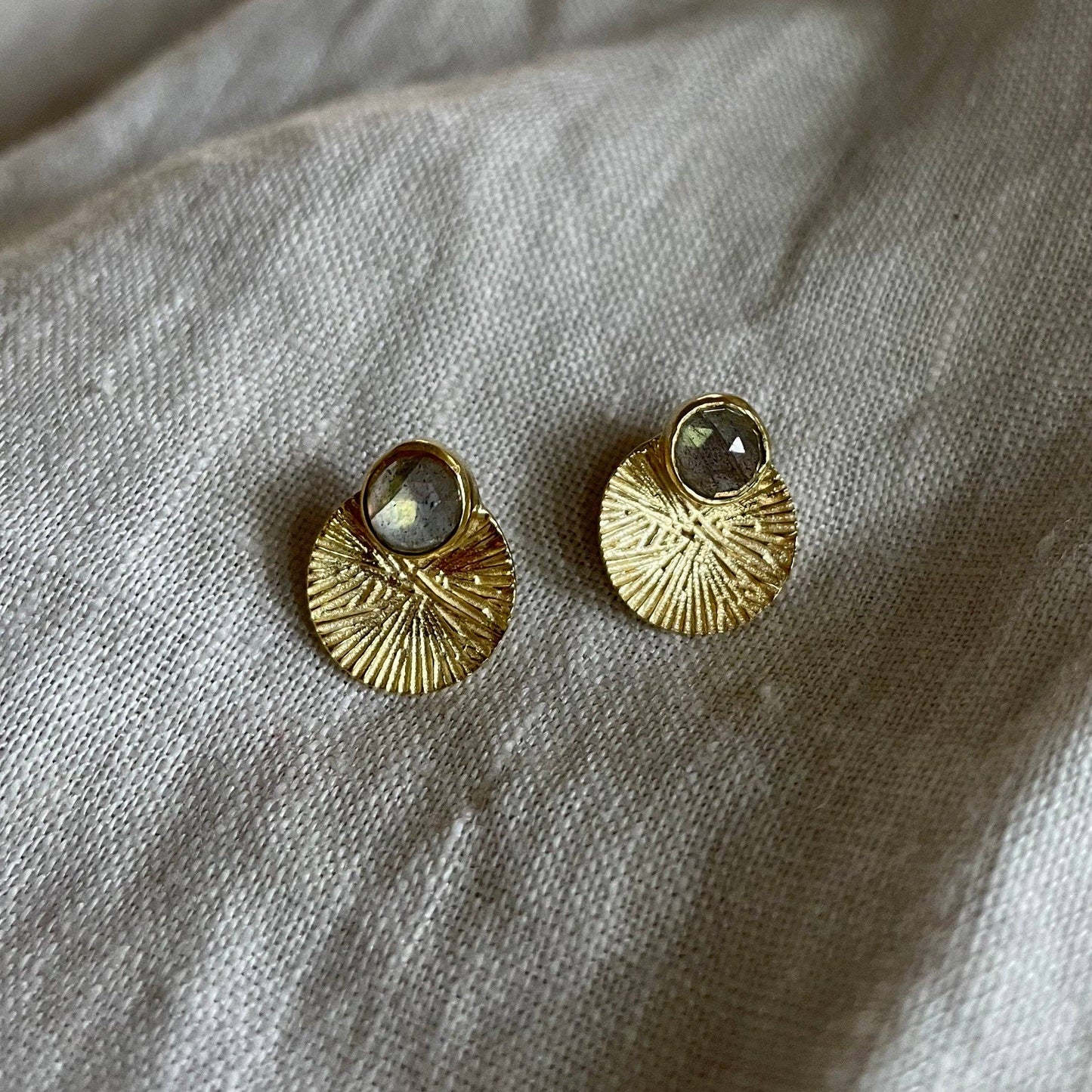 Dìon Earrings | Labradorite & Gold