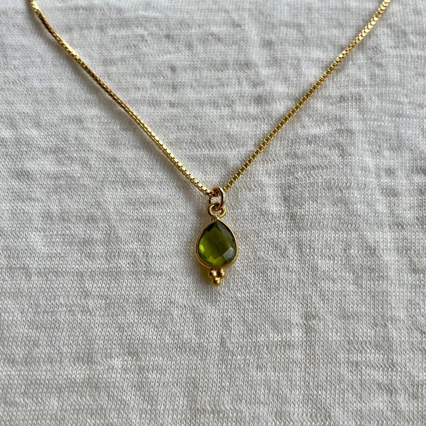 Rise Necklace | Peridot & Gold