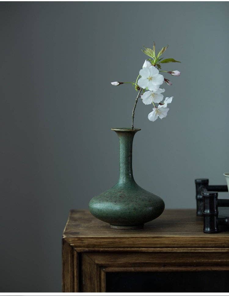 Decanter Ikebana Vase Gohobi