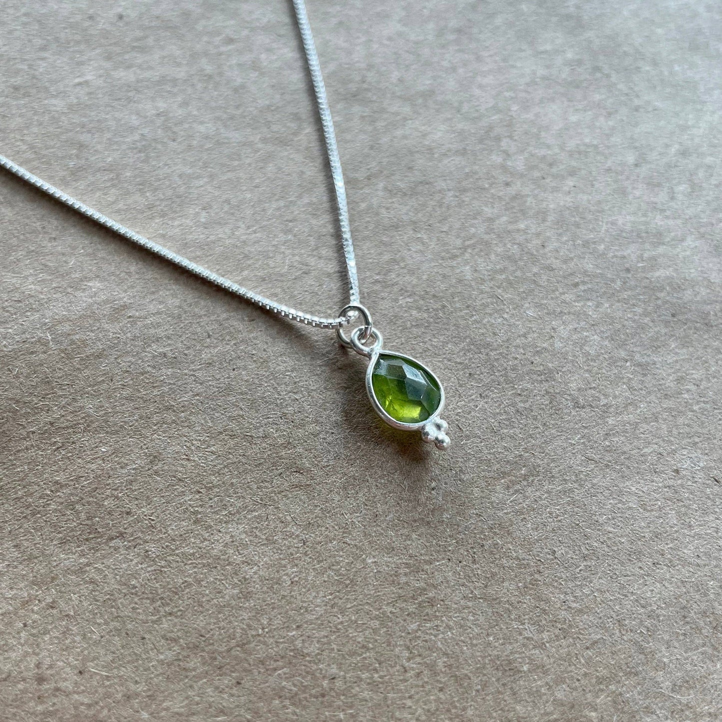 Rise Necklace | Peridot & Silver