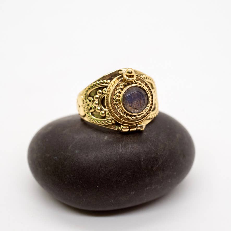 Brass Decorated Poison Ring