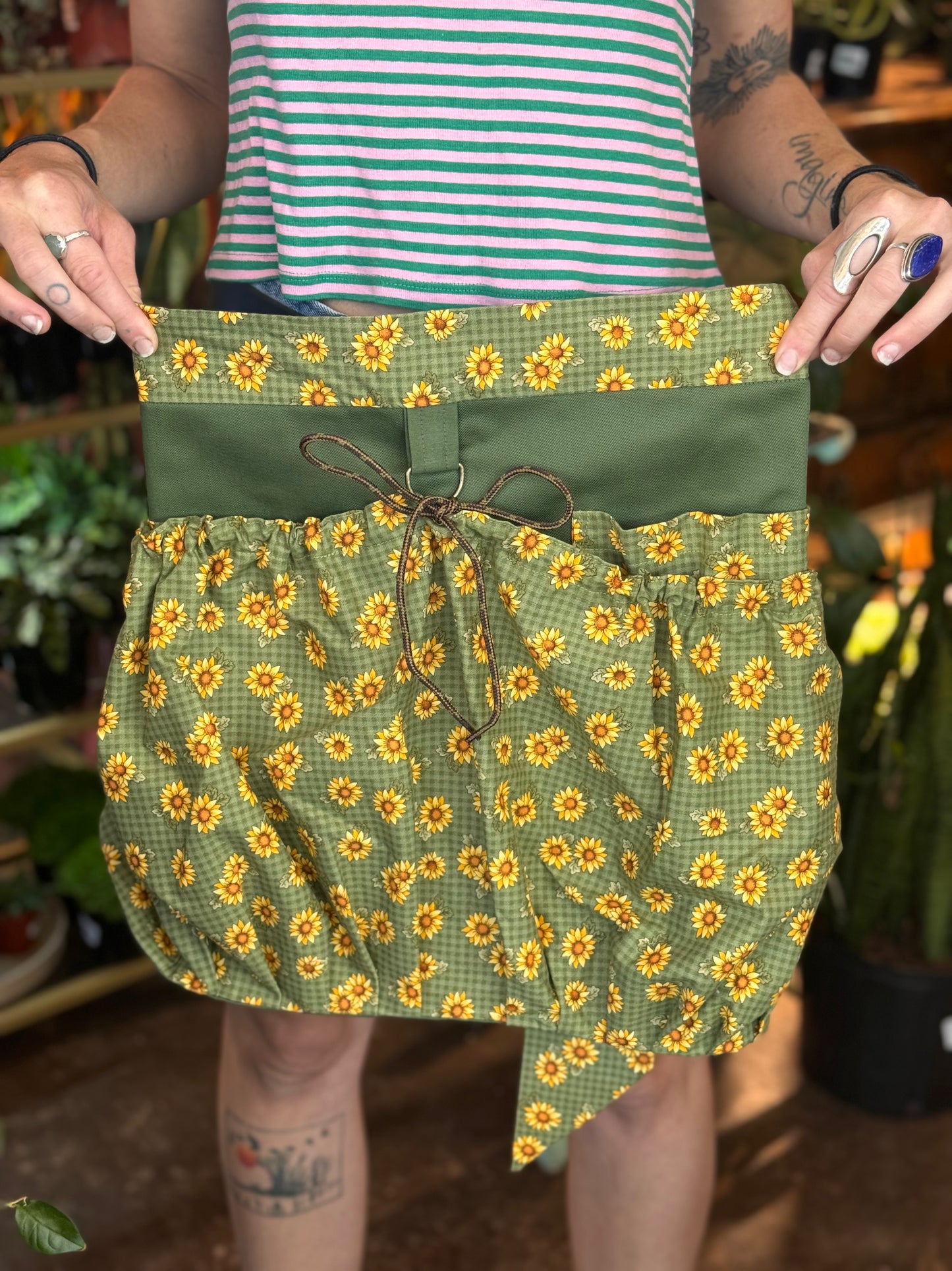 Harvesting Apron