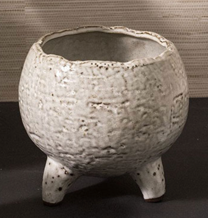 Noah Footed Pot