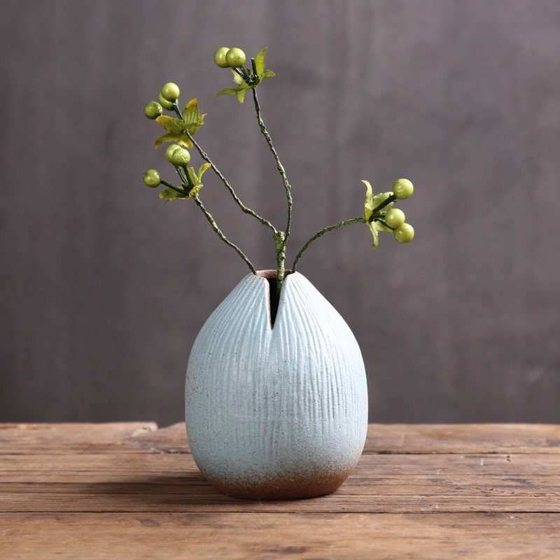 Ceramic Pyrena Vase