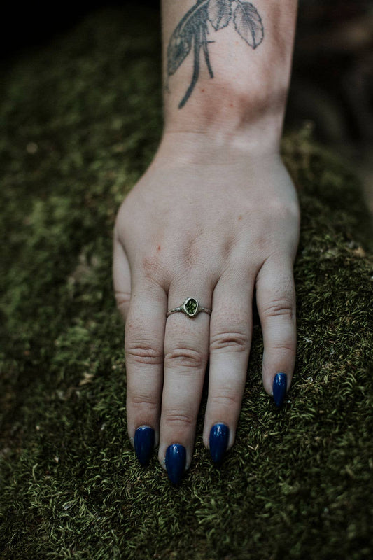 Pebble Ring | Peridot