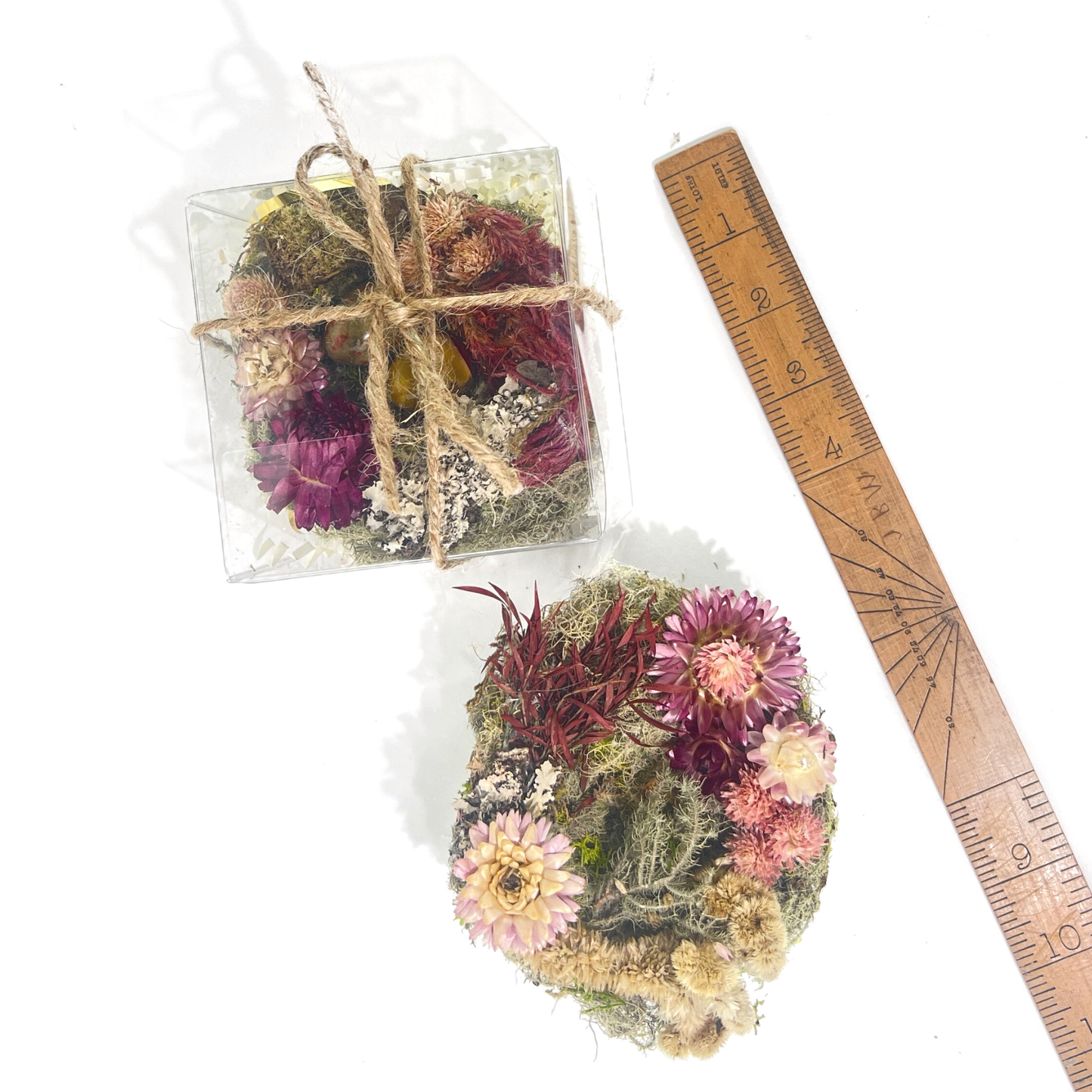 Garden Nest Crystal Altar With Dried Flowers Gemstone Eggs: Rose