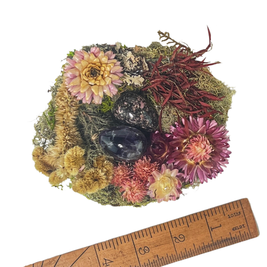 Garden Nest Crystal Altar With Dried Flowers Gemstone Eggs: Rose