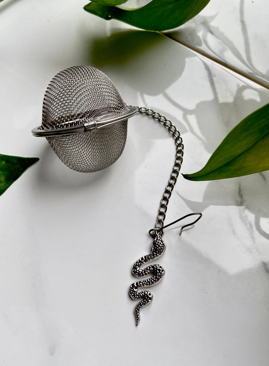 Tea Ball | Silver Snake